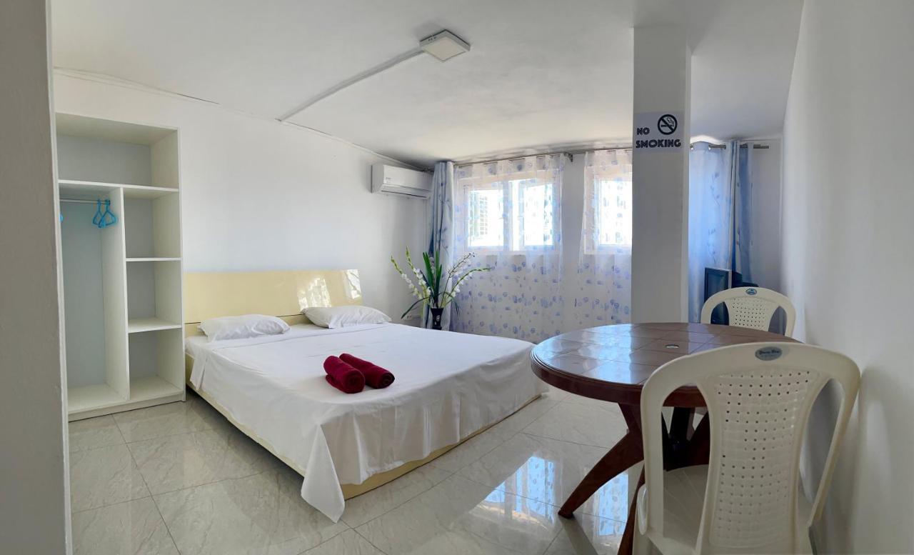 Sun & Shine Holiday Resort Flic en Flac Экстерьер фото